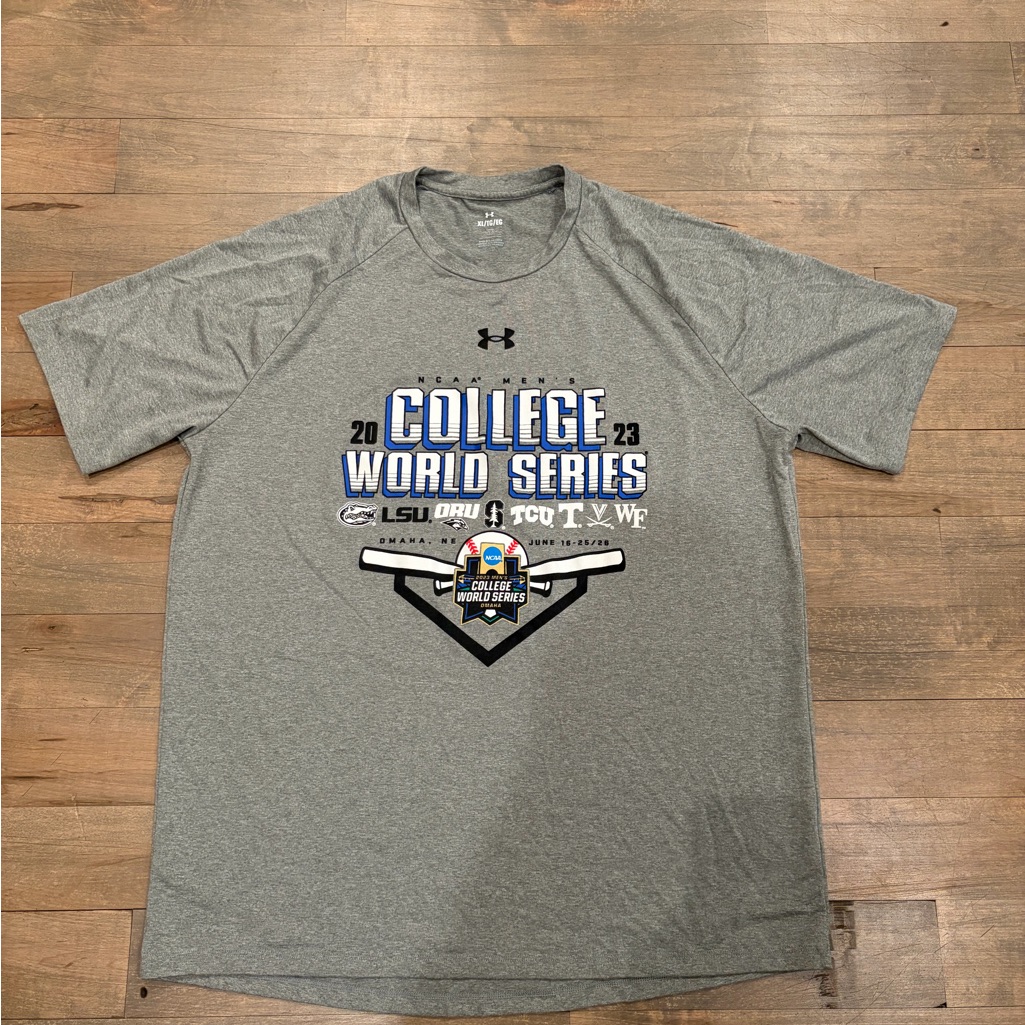 Mens Xl Under Armour Gray College World Series Tee
